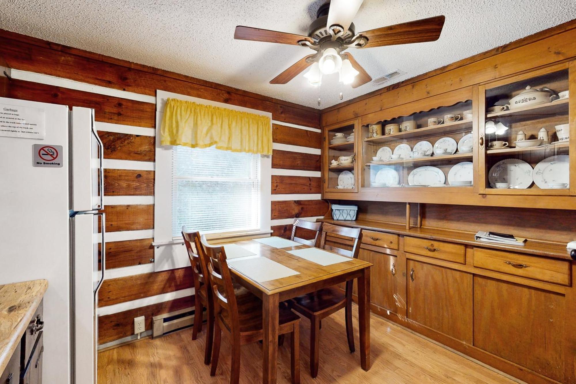 2 Bed 2 Bath Vacation Home In Whittier II Buitenkant foto